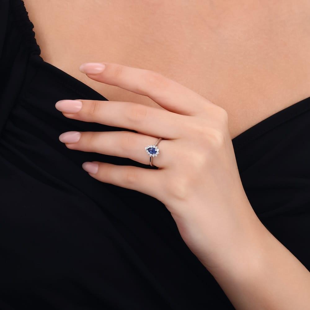 0.85 Karat Solo Damla Safir Pırlanta Yüzük
