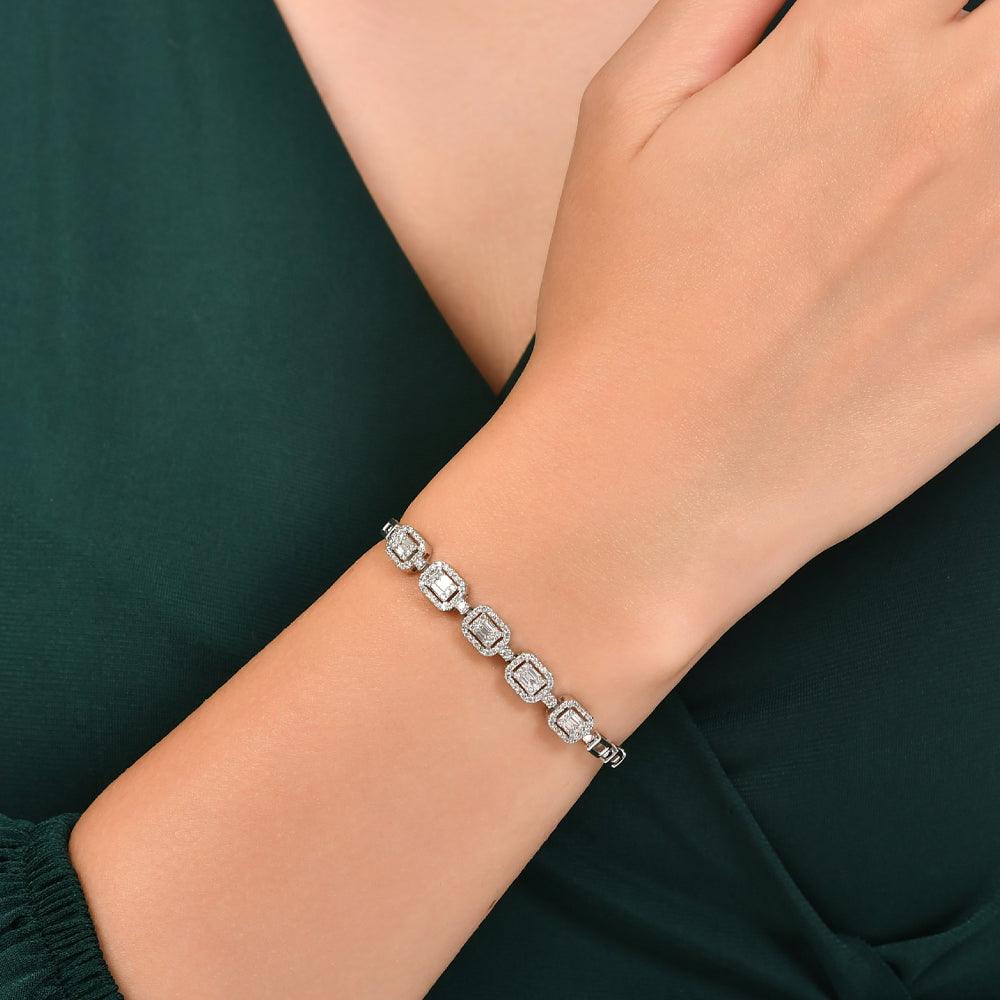 4.00 Karat Alani Baget Diamante Bracciale