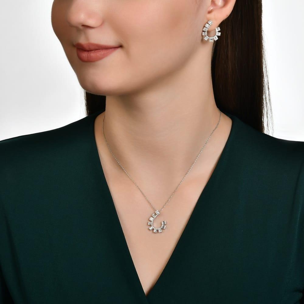1.13 Karat Media Baget Pırlanta Küpe