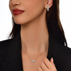 0.83 Karat Ruta Baget Diamante Orecchini