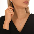 0.18 Karat Josie Baget Diamante Collana
