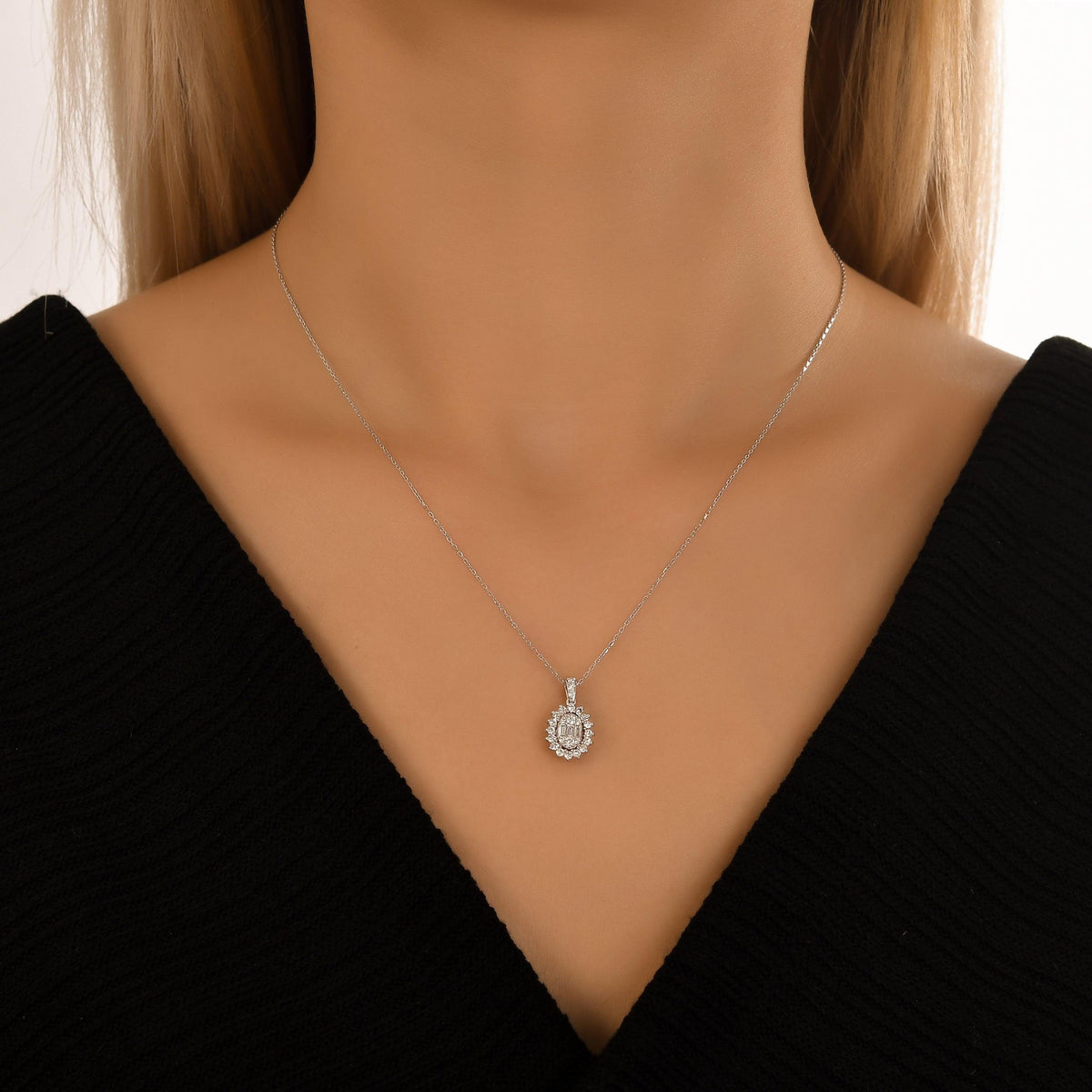 0.43 Karat Claire Diamante baguette Collana