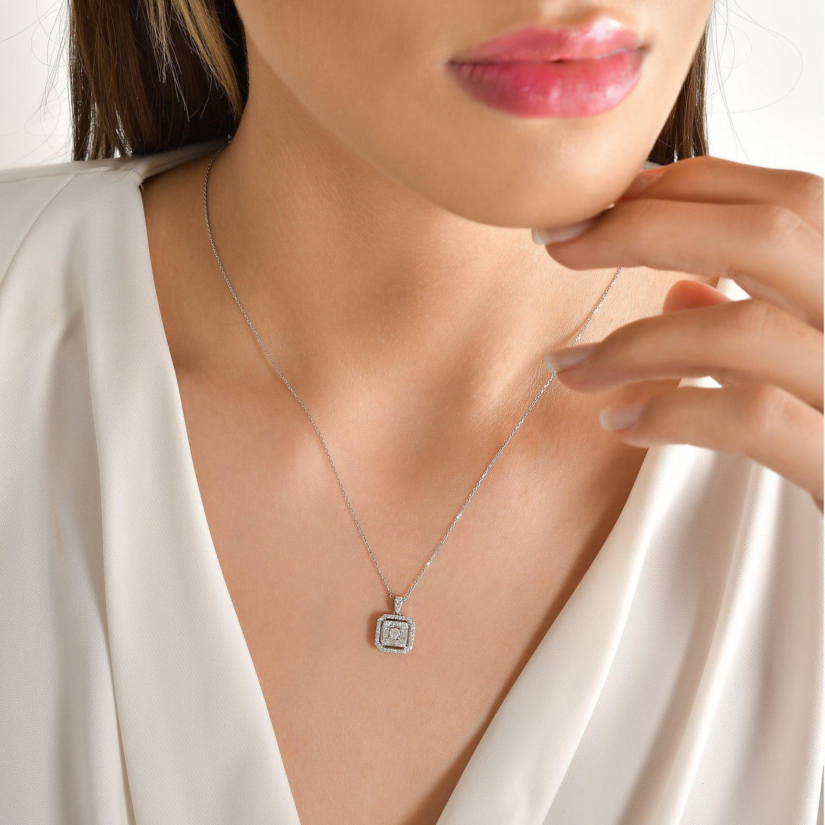 0.46 Karat Stella Diamante baguette Collana
