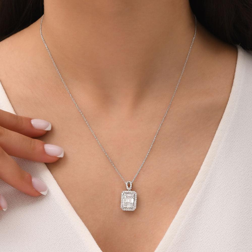 0.84 Karat Isabella Diamante baguette Collana