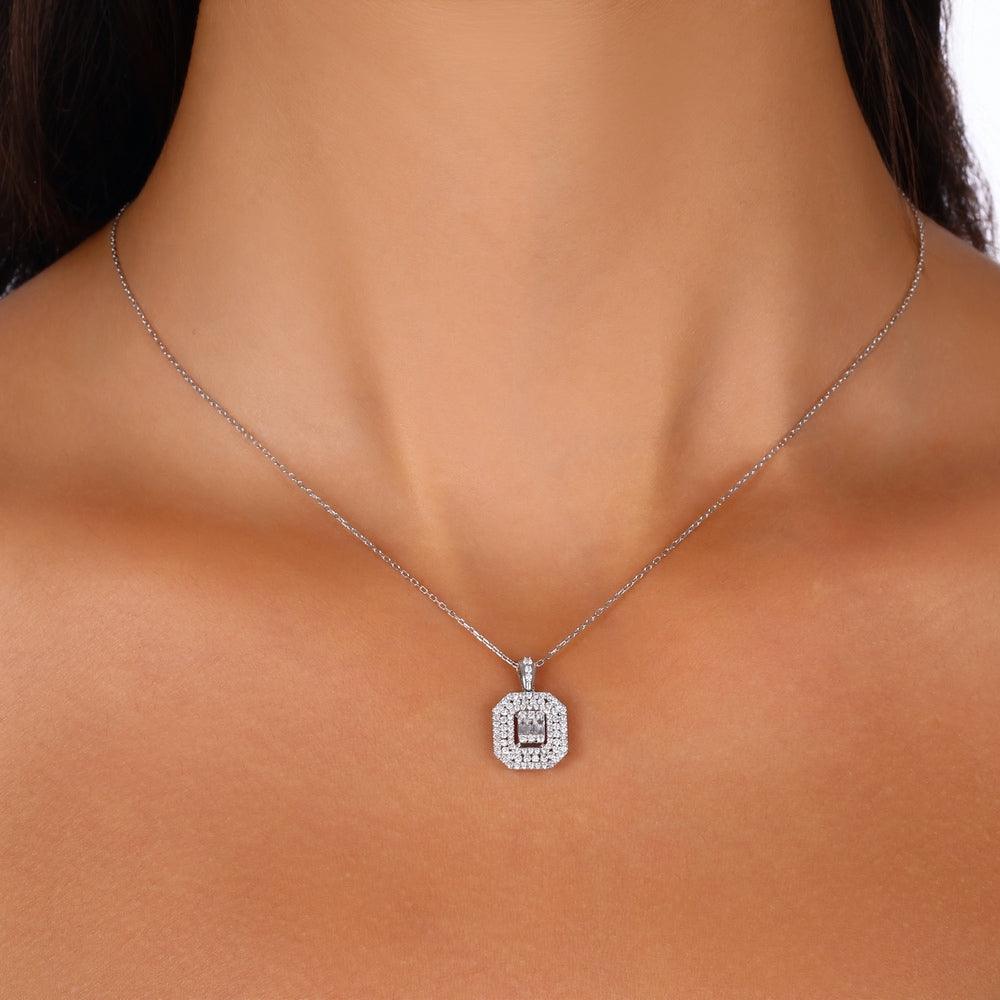 0.56 Karat Grace Diamante baguette Collana