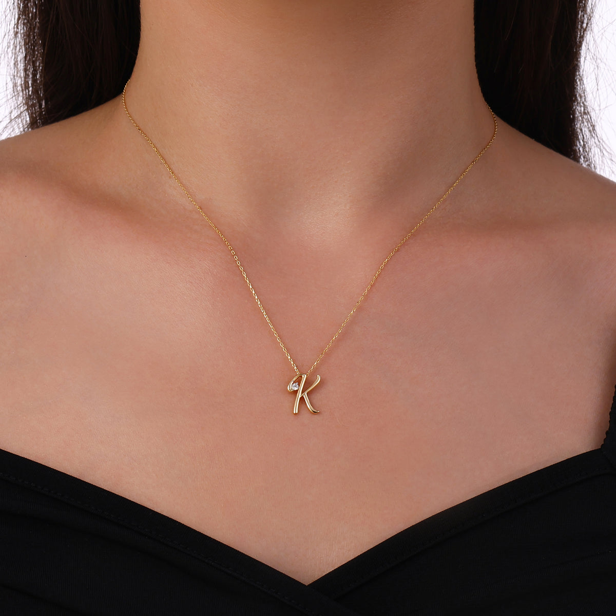 0.03 Karat Diamante K Harf Collana