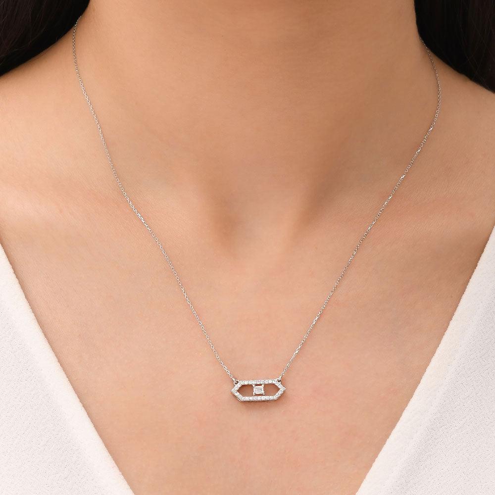 0.24 Karat Zuri Baget Diamante Collana