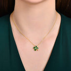 0.02 Karat Diamante Yonca Collana