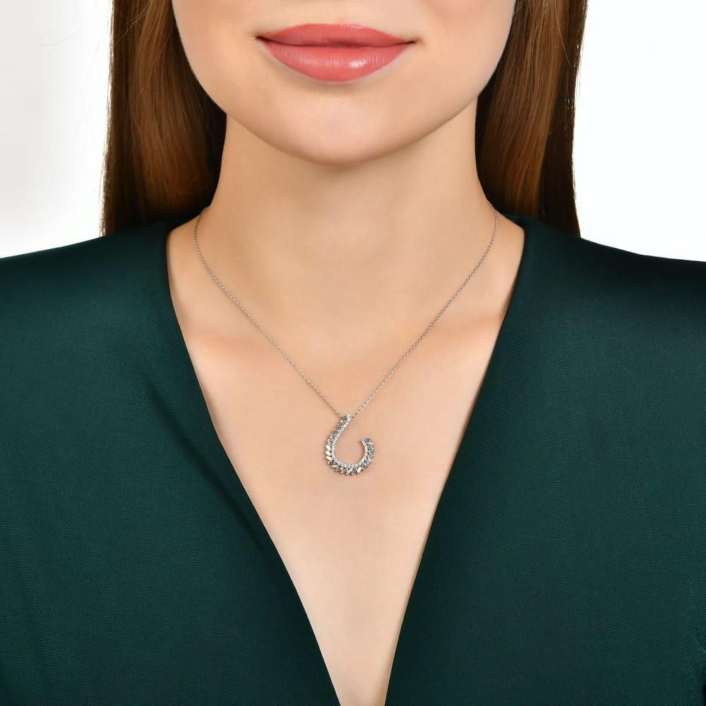 0.79 Karat Neoma Baget Diamante Collana