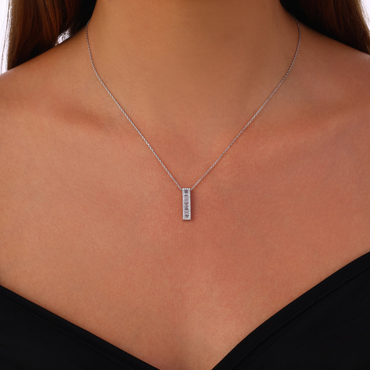 0.69 Karat Baget Diamante Collana