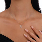 0.34 Karat Ruta Baget Diamante Collana