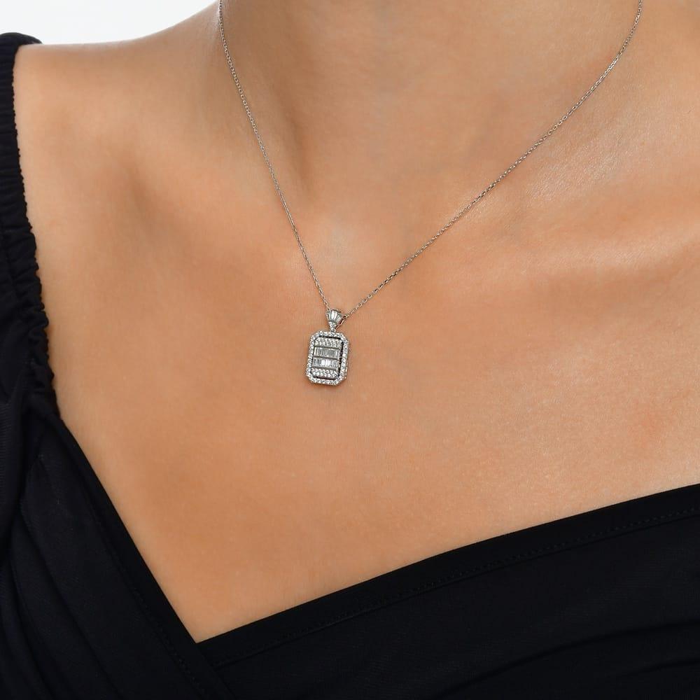 0.70 Karat Mia Diamante baguette Collana