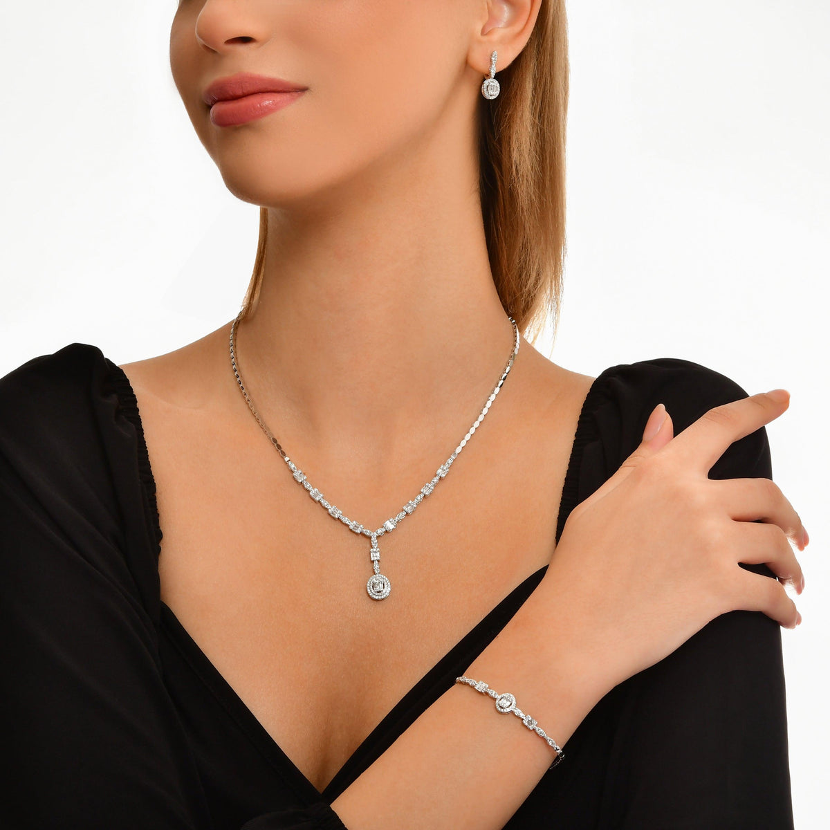 2.28 Karat matrimonio Baget Diamante Gerdanlık