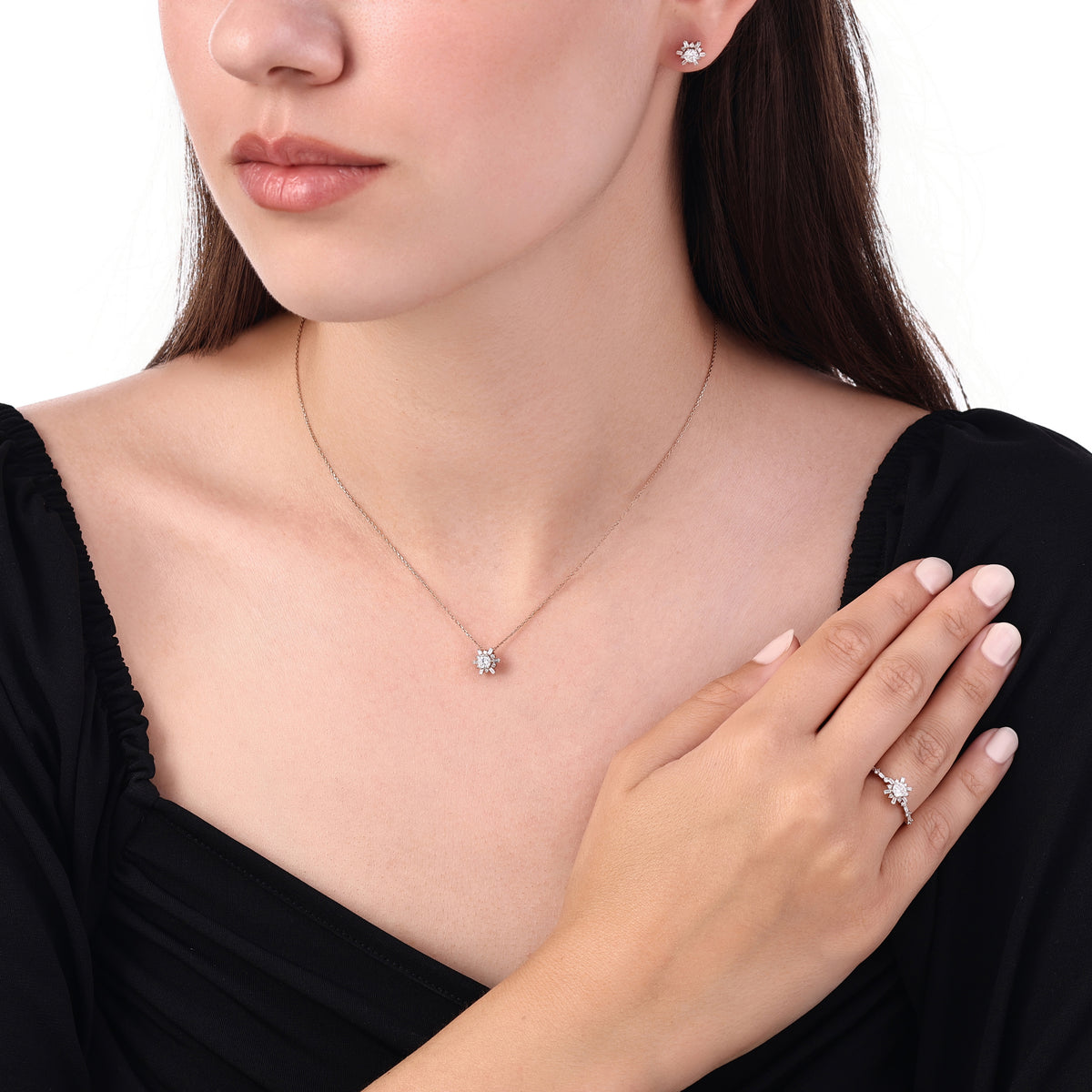 0.33 Karat Flora Baget Diamante Collana