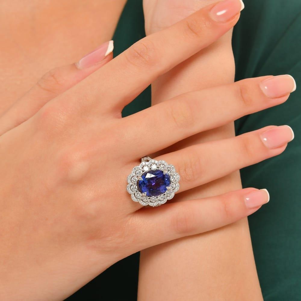 9.15 Karat Tanzanit Diamante Anello