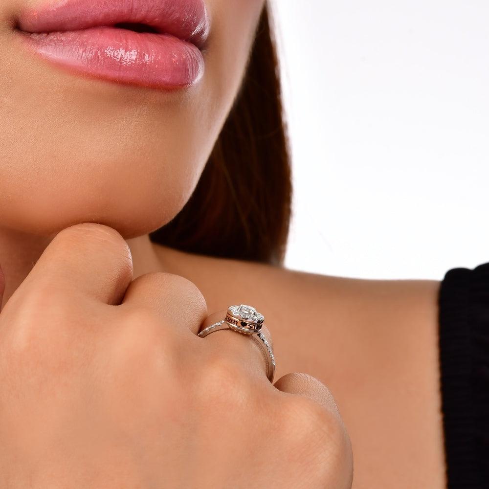 0.57 Karat Swan Pırlanta Yüzük
