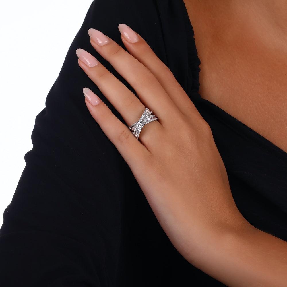 2.30 Karat Baget Diamante Anello