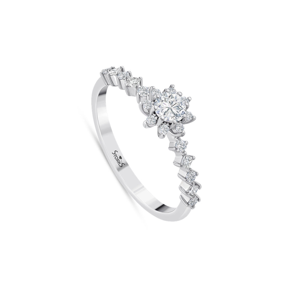 0.45 Karat Flora Prenses Diamante Anello