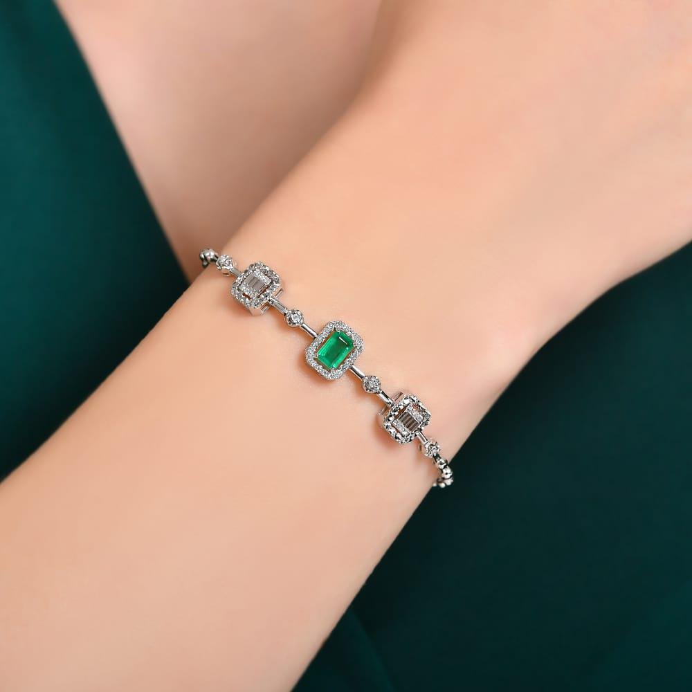0.76 Karat Laranj Zümrüt Diamante Bracciale
