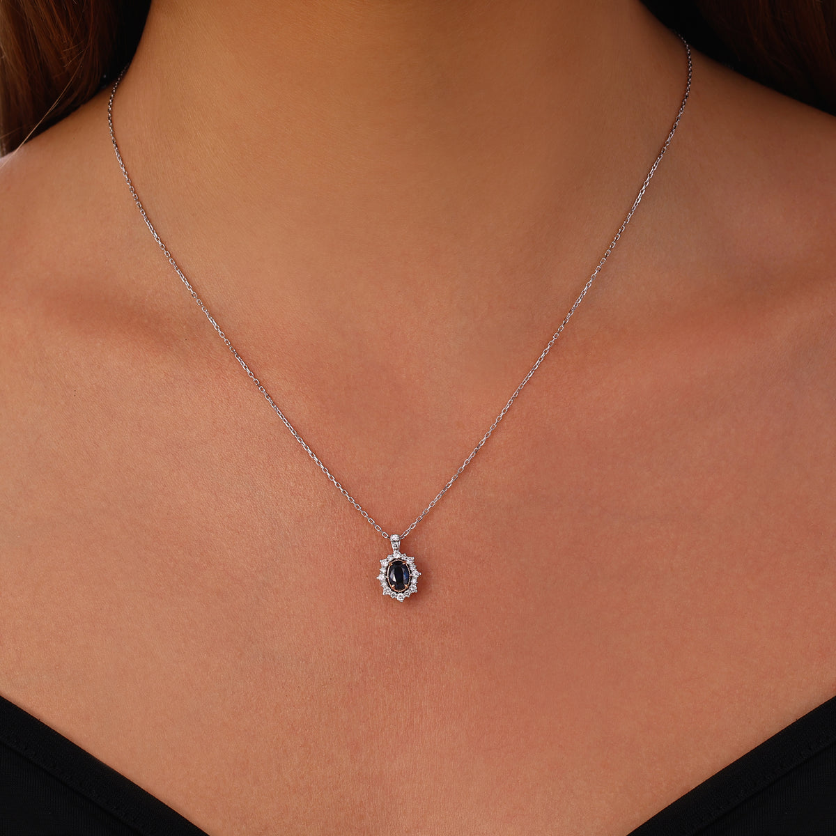 0.71 Karat Laranj Safir Diamante Collana