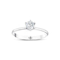 0.40 Karat Petal Solitario Diamante Anello