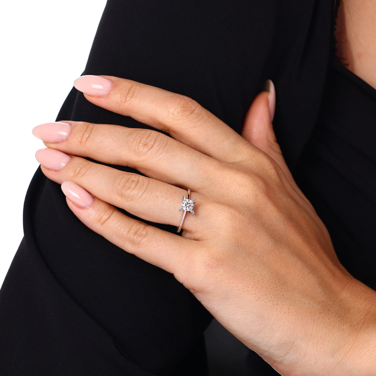 0.50 Karat Leaf Solitario Diamante Anello