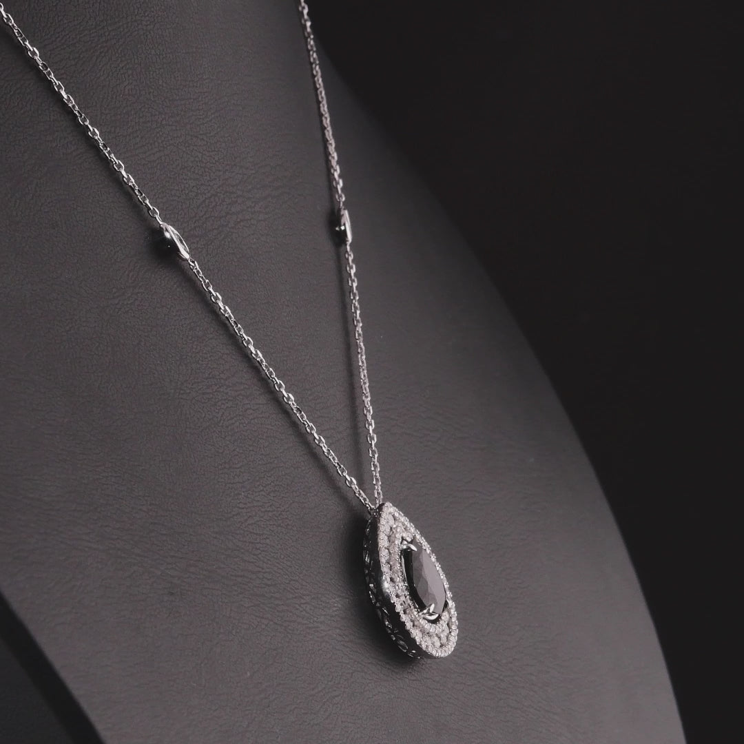 3.64 Karat Safir Pırlanta Kolye