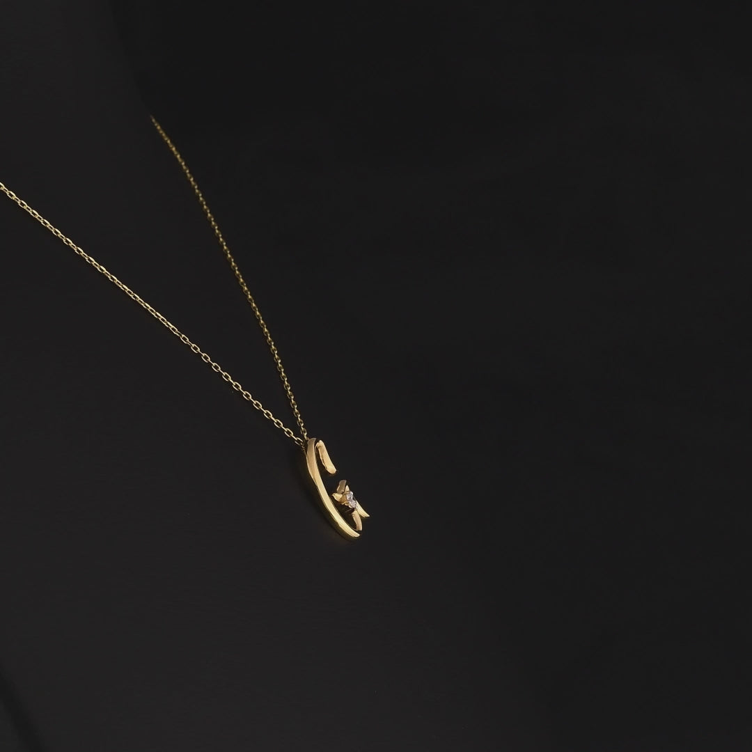0.03 Karat Pırlanta G Harf Kolye