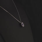 Колиe със сапфири и диаманти – 0.90 карата