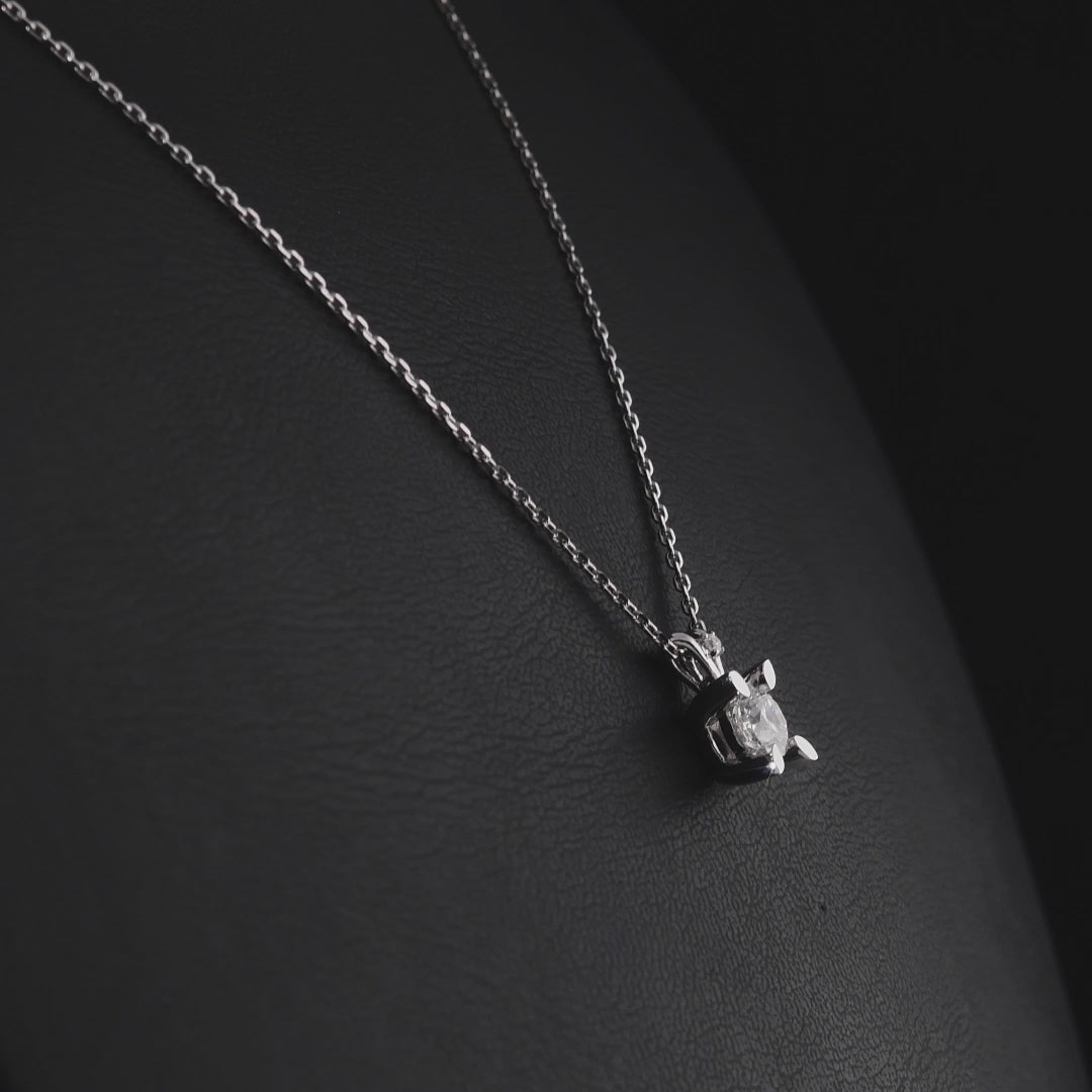 0.50 Karat Leaf Tektaş Pırlanta Kolye