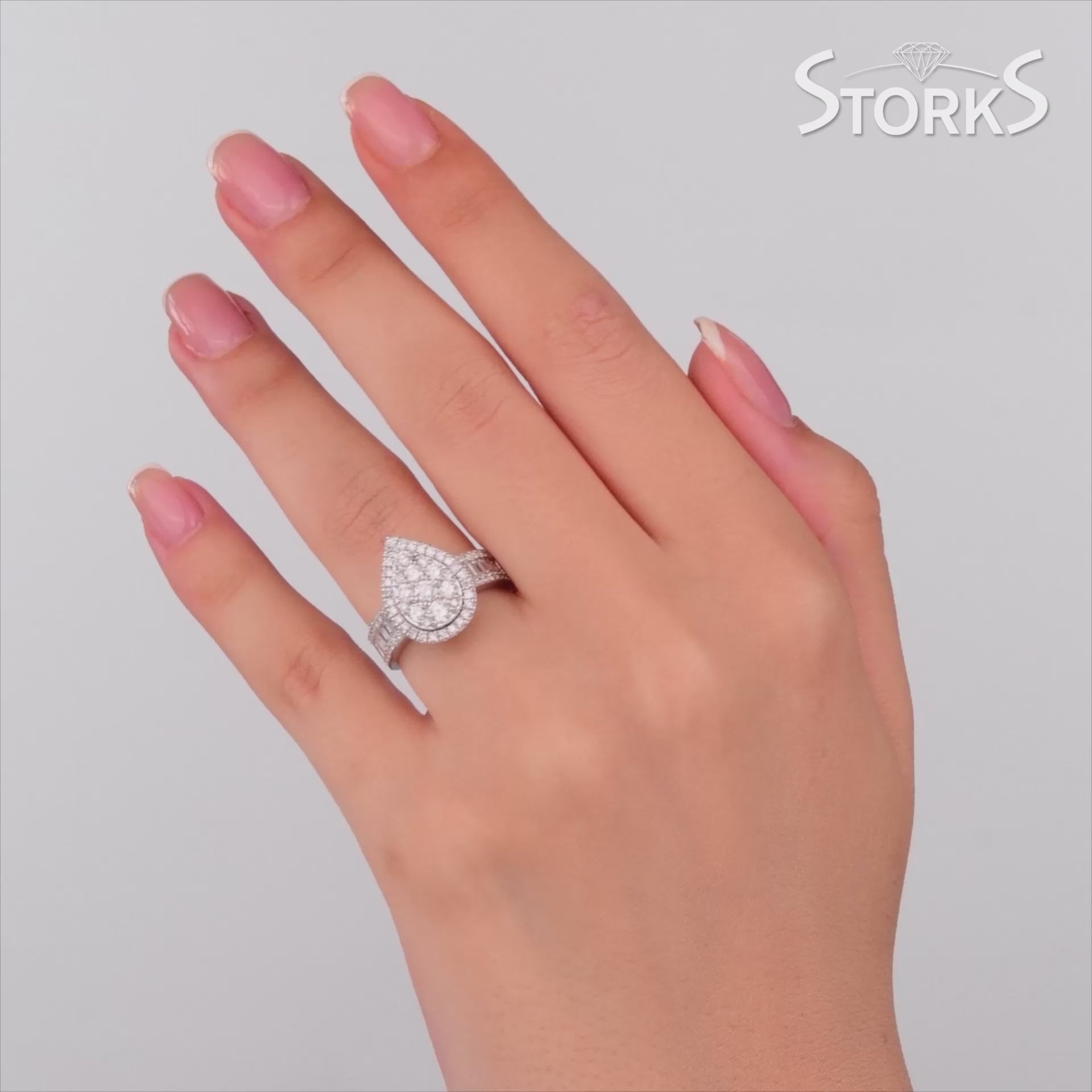1.55 Karat Queen Baget Pırlanta Yüzük