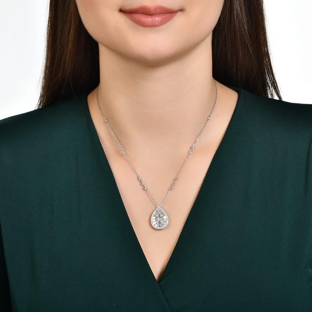 1.82 Karat Elianna Baget Diamante Collana