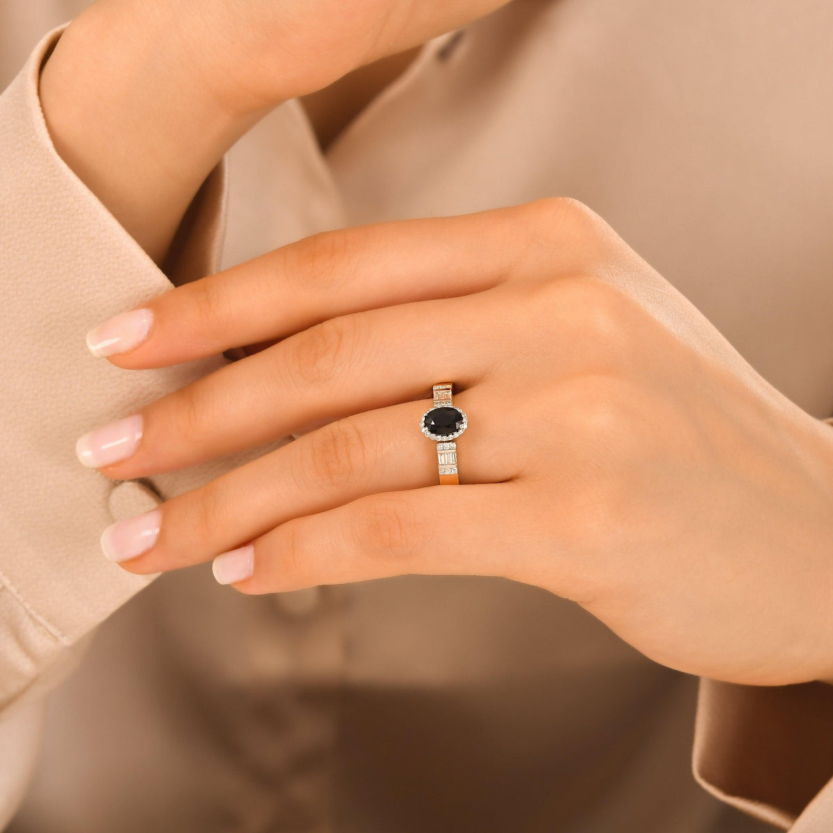 1.15 Karat Safir Diamante Storks Anello